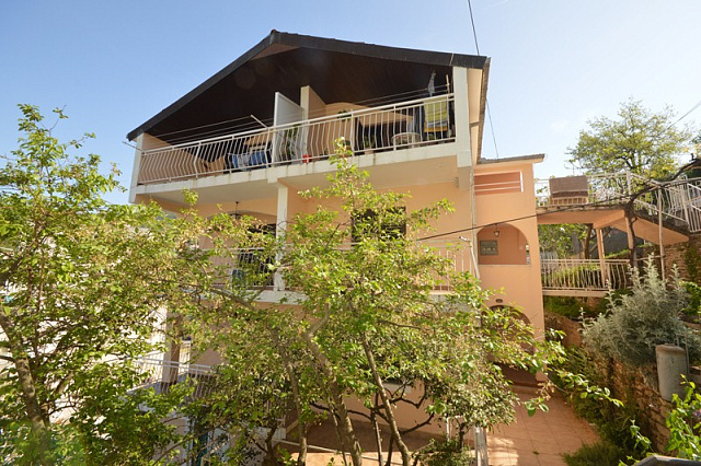 Spacious 85m2 apartment with 3 bedrooms and sea view in Herceg Novi — photo 15
